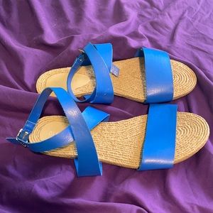 Old navy size 8 ankle strap sandals